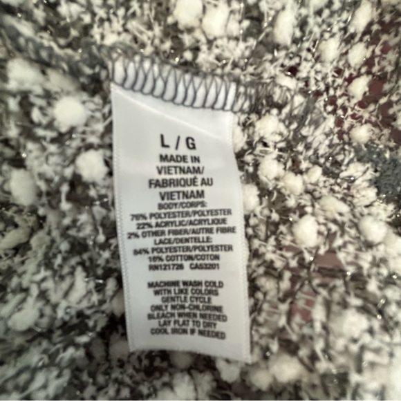 Aeropostale white gray fluffy crochet lace long sleeve soft sweater Size L - Picture 7 of 11